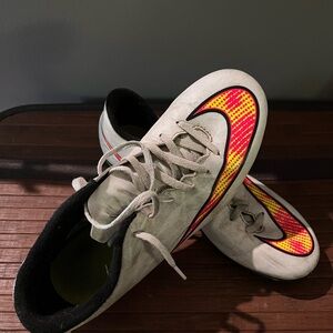 Nike Mercurial Soccer Cleats. Men’s size 8. Preworn. Lots of life left.